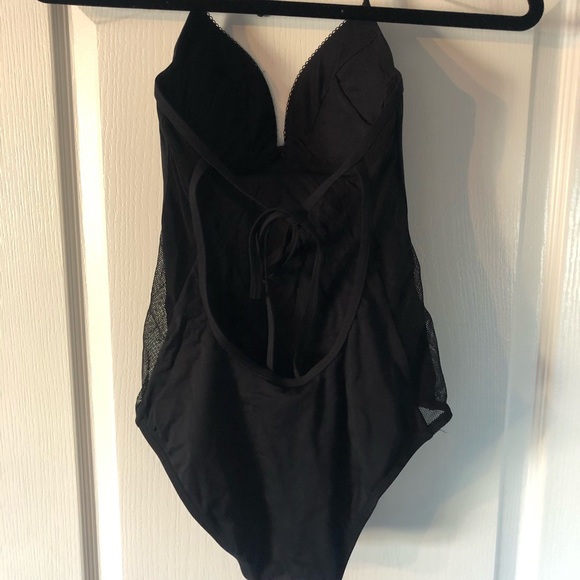 NWOT BCBG bathsuit - Picture 3 of 5